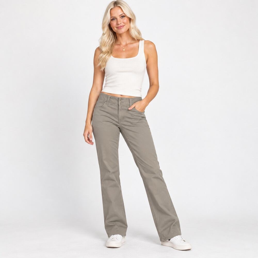Eddie Bauer Vashon Fit Khaki bootleg cotton pants with pockets. Women Small Tall